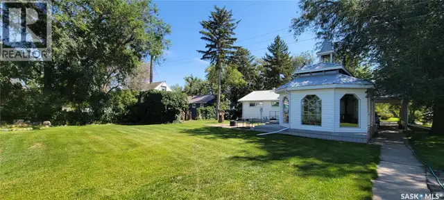 33 Main STREET Willow Bunch Rm No. 42, Saskatchewan in Houses for Sale in Moose Jaw - Image 34