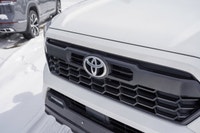 We review the used vehicle market and adjust our prices constantly to make sure our customers are pa... (image 8)