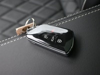 Just Arrived! 2025 VW Atlas Execline with Captains Chairs! Clean Carfax, Fully Loaded! Equipped with... (image 4)