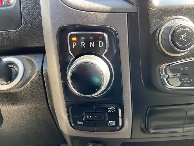 2023 Ram 1500 Classic Express 4x4 Crew Cab NIGHT PKG TOUCHSCREEN in Cars & Trucks in Calgary - Image 20