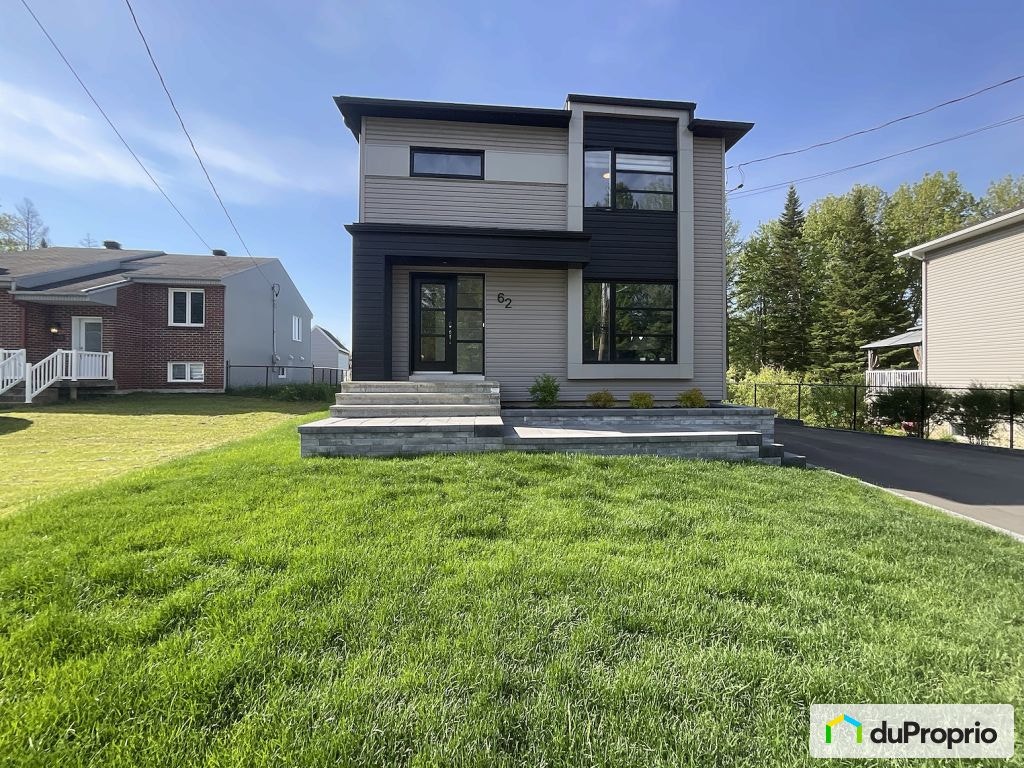 $629,000 - 2 Storey for sale in Ste-Catherine-de-la-JC — photo 1