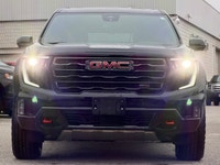 Accident free, Luxury package, super-cruise hands free driver assistant, google built-in, panoramic... (image 7)