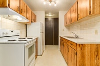 Amenities: Park Views • Security Cameras • Heat & Water Included Suite & Building: Newly renovated b... (image 5)