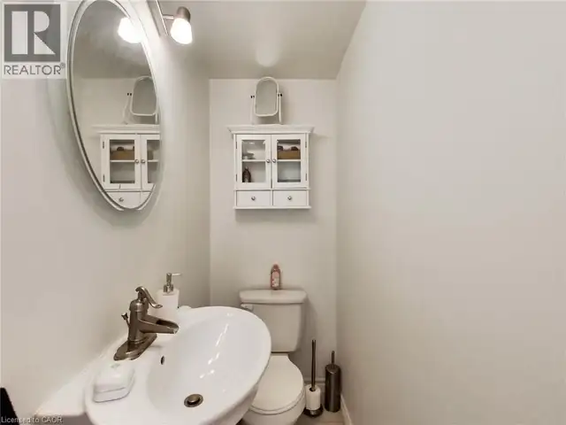 44 FRANCIS Street Hamilton, Ontario in Commercial & Office Space for Sale in Mississauga / Peel Region - Image 39