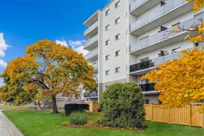 Princess Anne Apartments - 1 Bedroom available at 1221 Simcoe St