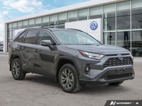 * XLE Premium Upgraded: 18-inch alloy wheels, LED fog lamps, Softex upholstery, driver's seat memory... (image 6)