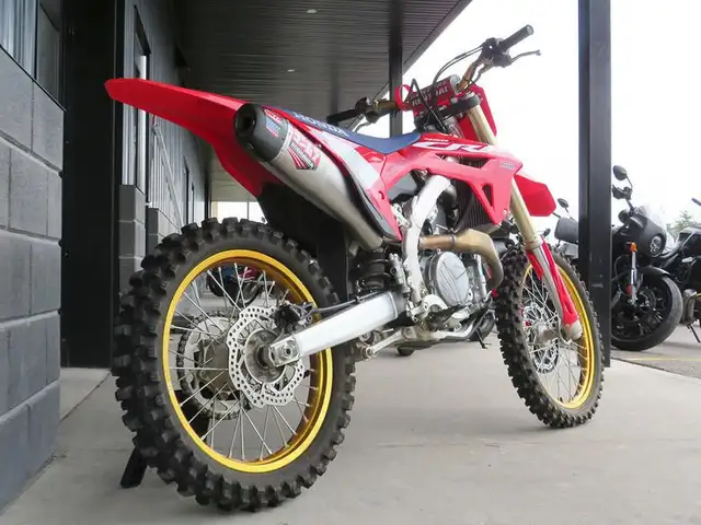 2023 Honda CRF450R Special Edition in Dirt Bikes & Motocross in Cambridge - Image 6