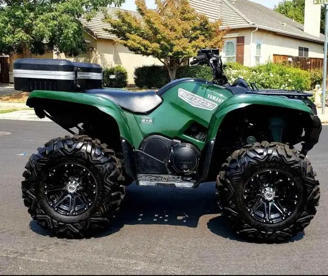 2007 YAMAHA GRIZZLY 700 FI AUTO 4X4 686CC-BLACK & GREEN in ATVs in Edmonton - Image 6