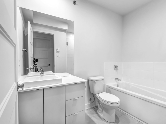 4.5 condo appartement a louer LaSalle MTL-Vida in Long Term Rentals in City of Montréal - Image 12