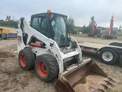 2008 BOBCAT S205 CAB, HEAT, AIR, TOOTH BUCKET, 2719 HOURS. FOR THE BEST PRICES ALWAYS AT CAN-AMERICA...
