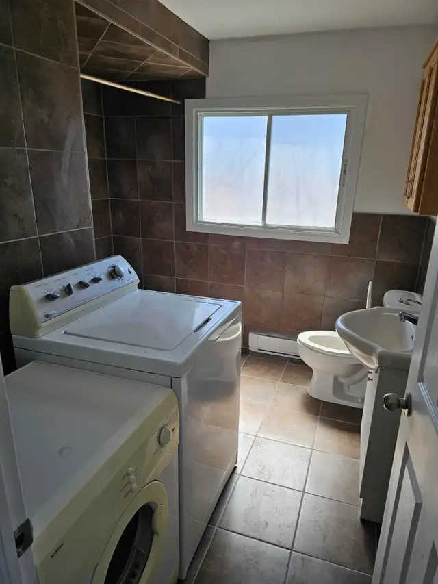 2 Bedroom Upper-Level Unit – Parking & In-Unit Laundry – $1,549/ in Long Term Rentals in Sault Ste. Marie - Image 13
