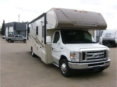 Comes with a 4000 Watt Cummins Microquiet Generator, 1 Large Slide and Sleeps 8! Call Dealership for...
