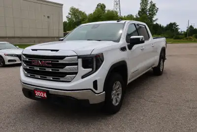 Introducing this 2024 GMC Sierra 1500 Crew Cab Standard Box 4-Wheel Drive SLE with 73,257 km on the...