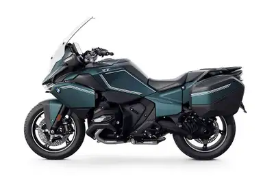 2026 BMW R1300RT Come and meet our experts at Gabriel BMW Moto / Moto International, your dealer in...