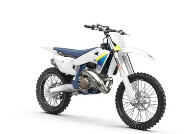 Concessionnaire des véhicules neufs et d'occasion. Motocross Husqvarna TC 300 2025 La TC 300 fait so...