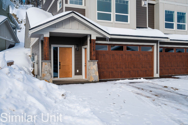 Move In Ready Townhome With Ski In/Ski Out Access! in Houses for Sale in Penticton