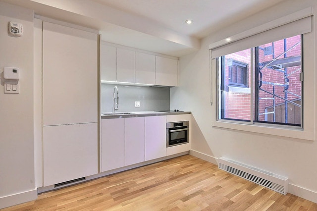 3195 Van Horne Avenue — photo 1