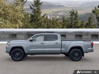 Experience the legendary durability and go-anywhere capability of the 2018 Toyota Tacoma SR5 Crew Ca... (image 1)