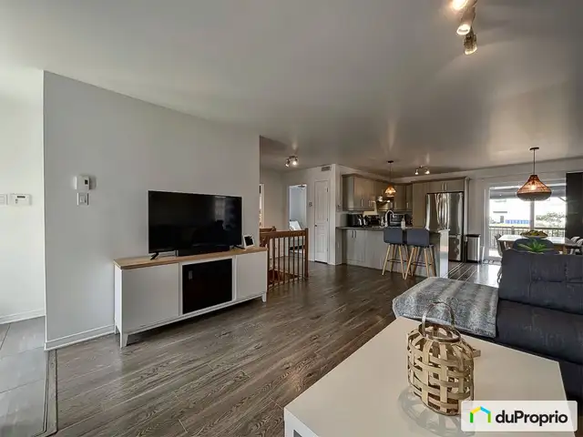 $489,000 - Bungalow for sale in Lanoraie in Houses for Sale in Laval / North Shore - Image 4