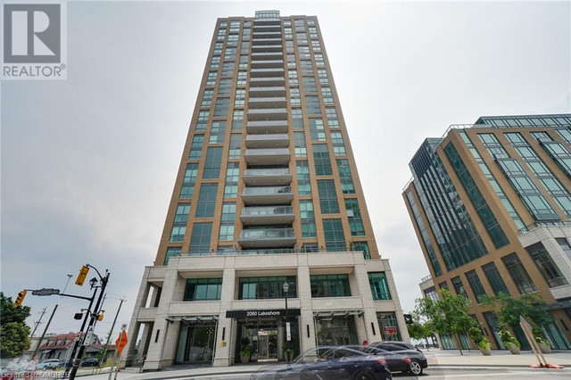 2060 LAKESHORE Road Unit# 802 Burlington, Ontario in Condos for Sale in Oakville / Halton Region - Image 4