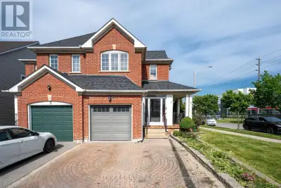 Welcome to this bright and inviting 3+1 bedroom, 4-bathroom corner lot home in one of Markham's most...