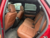 Odometer is 11630 kilometers below market average! 2022 Cadillac XT5 Leather, Navigation, Bluetooth... (image 6)