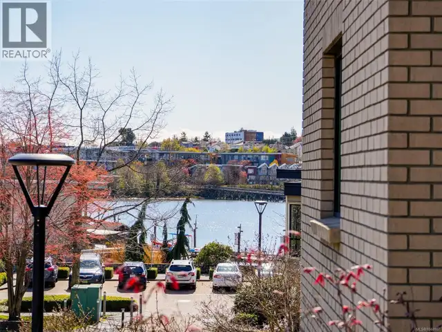 206 330 Waterfront Cres Victoria, British Columbia in Condos for Sale in Victoria - Image 25