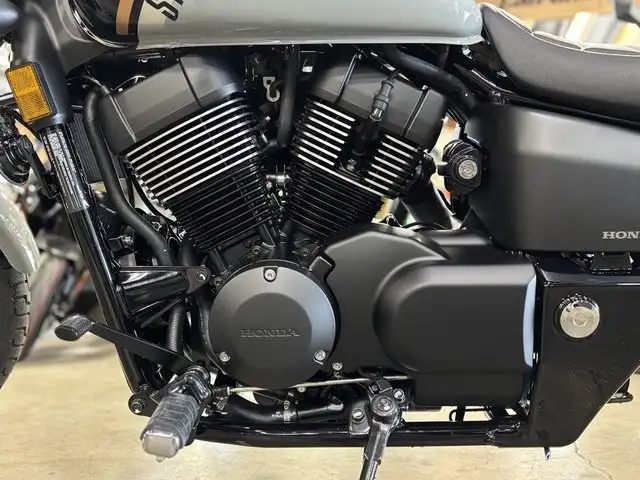 2025 HONDA SHADOW PHANTOM ABS 800CC-BLACK! in Street, Cruisers & Choppers in Saskatoon - Image 13