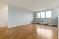 Amenities: Quiet Building • Air Conditioning • City Views Suite & Building: Spacious one-bedroom and... (image 6)