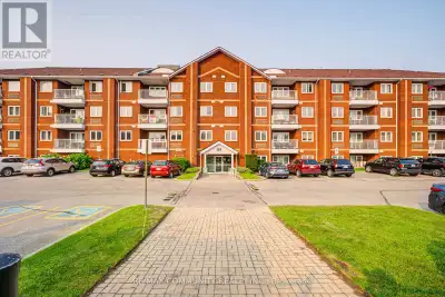 Your Dream Condo Awaits! Renovated from top to bottom, this condo will check all your boxes. Vinyl F...