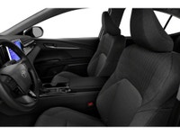 WAS: $33588 NOW: $33288 plus taxes and licensing feesThe 2025 Toyota Camry SE delivers sporty stylin... (image 3)