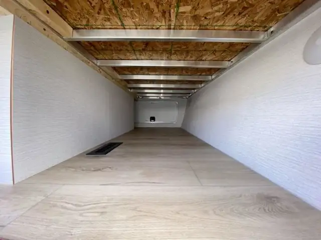 2026 Winnebago Thrive 22MBH in Travel Trailers & Campers in Bedford - Image 28