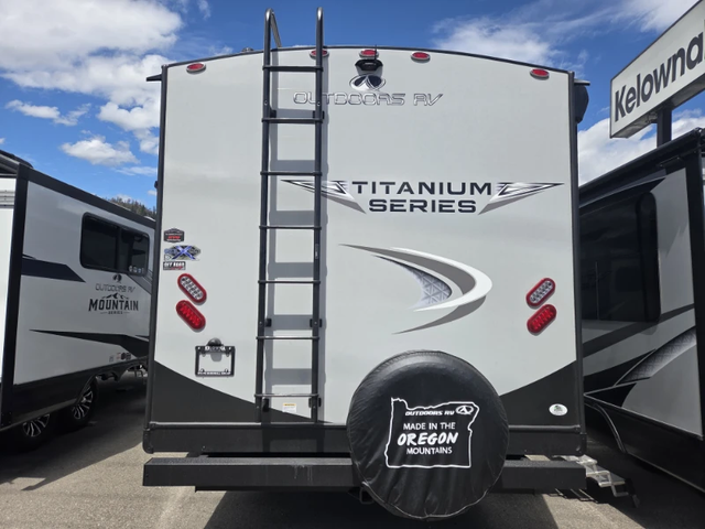 2026 OUTDOORS RV TIMBER RIDGE 25SBS T in Travel Trailers & Campers in Kelowna - Image 8