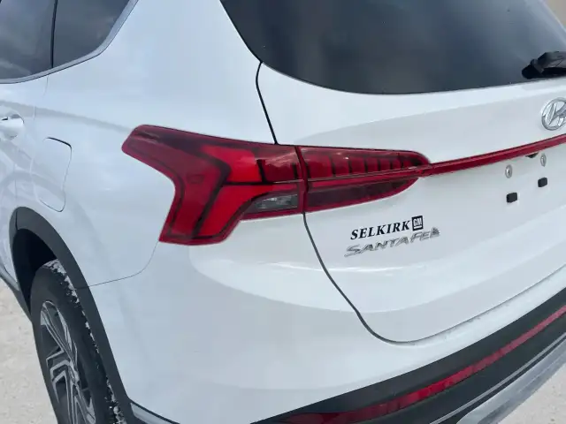 2023 Hyundai Santa Fe in Cars & Trucks in Winnipeg - Image 10