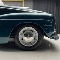 Check out this 1948 Ford Super Deluxe. This is an extremely well built Hot Rod that has huge dollars... (image 9)