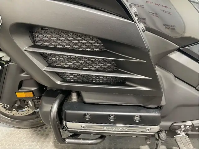 2013 Honda Gold Wing F6B LOW MILES/ $42 WEEKLY/ZERO DOWN in Sport Touring in North Bay - Image 17