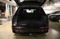 This Audi Q7 S-Line with no reported accidents has a strong Intercooled Turbo Gas/Electric V-6 3.0 L... (image 8)