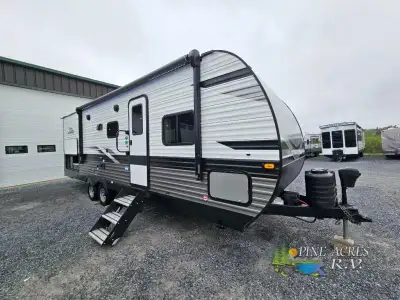 Jayco Jay Flight travel trailer 267BHS highlights: Double Size Bunks Large Kitchen Pantry Jack-Knife...