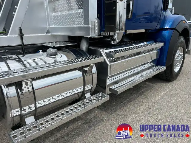 2024 Western Star 49X Tri-Drive in Heavy Trucks in Saskatoon - Image 14