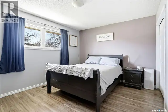 230 Prairie AVENUE Briercrest, Saskatchewan in Houses for Sale in Moose Jaw - Image 16
