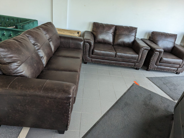Buying New Furniture? Re-Upholstery old is cost effective in Couches & Futons in City of Toronto - Image 3