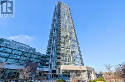 Beautiful And Bright One Bedroom/Two Bathroom Condo Unit In The Centre Of Vaughan. This Upgraded Uni...