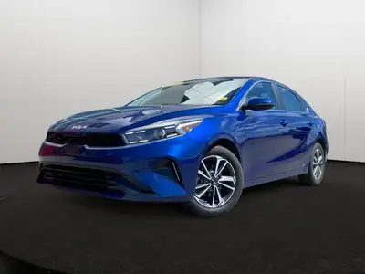 This Kia Forte has a dependable Regular Unleaded I-4 2.0 L/122 engine powering this Variable transmi...
