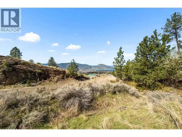 138 SALIKEN Drive Penticton, British Columbia in Houses for Sale in Penticton - Image 17