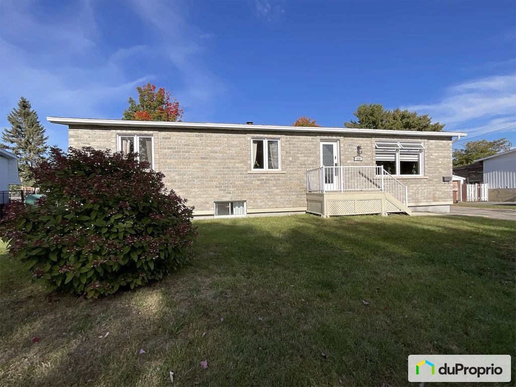 $419,000 - Bungalow in Trois-Rivières (Cap-De-La-Madeleine) — photo 1