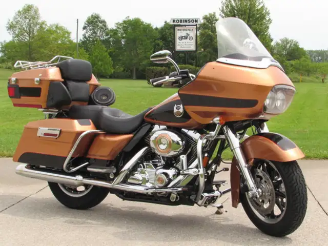 2008 Harley-Davidson FLTR Road Glide Low 49,000 KM Heated Grips, in Powerboats & Motorboats in Leamington - Image 3