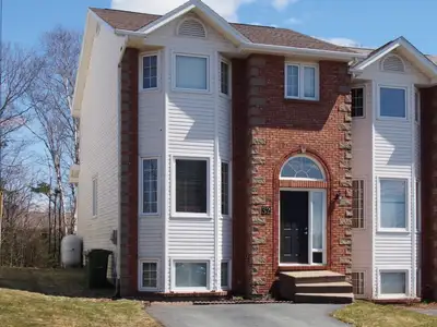 This gorgeous end unit Townhouse in Russell Lake is available now! Freshly painted throughout it fea...