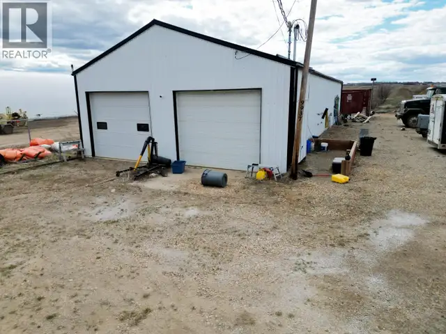 9937 17 Street Dawson Creek, British Columbia in Commercial & Office Space for Sale in Dawson Creek - Image 4