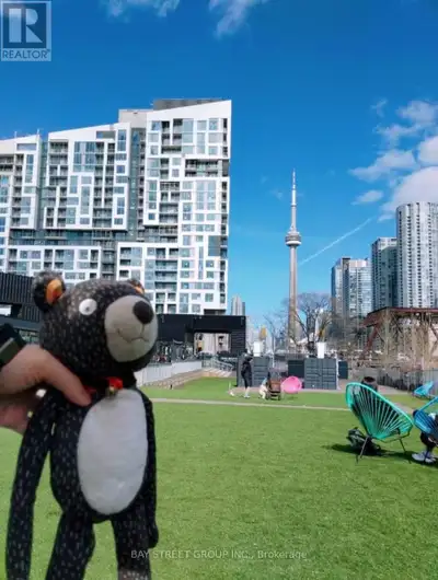 720W - 27 BATHURST STREET Toronto (Waterfront Communities), Onta