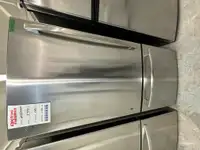 3161-Neuf Refrigerateur GE Congelateur en bas Stainless Bottom